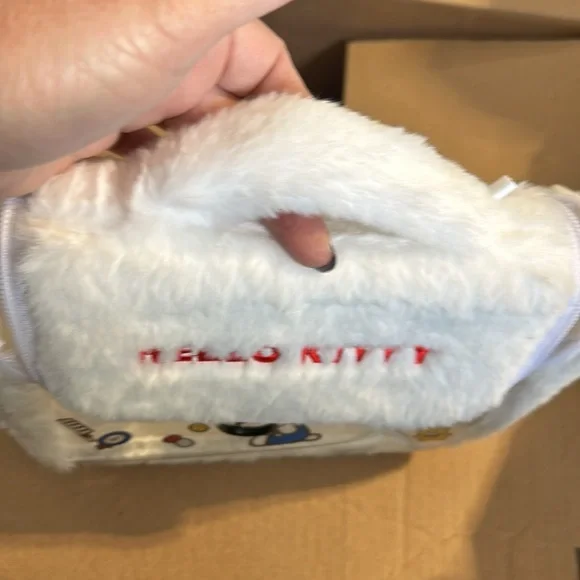 Hello kitty makeup bag or bag organizer - Picture 5 of 5